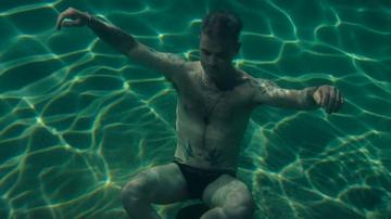 Robbie Williams in Robbie Williams (2023) Shirtless Underwear Bulge Butt 77445