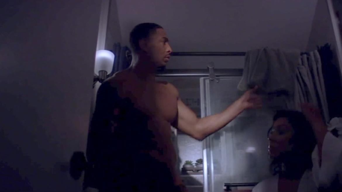 Oshea Russell Nude in Forever Us. Butt, Prosthetic, Sexy, Shirtless, Penis, Erect, bulge, underwear. 77794
