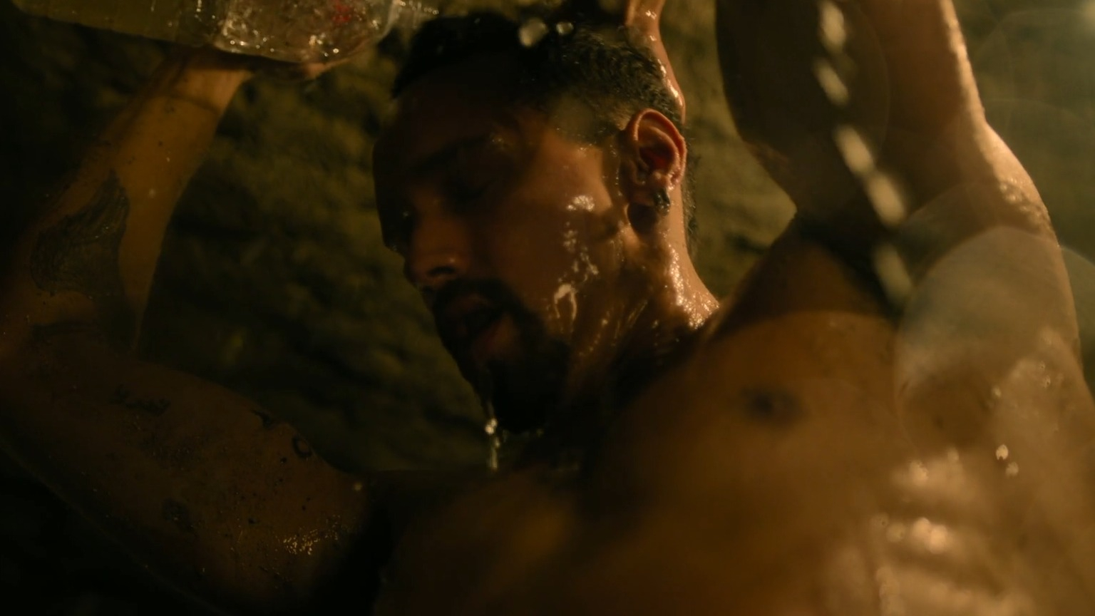 Sexiest Scenes of Bruce from Berlin. Shirtless, underwear. 77861