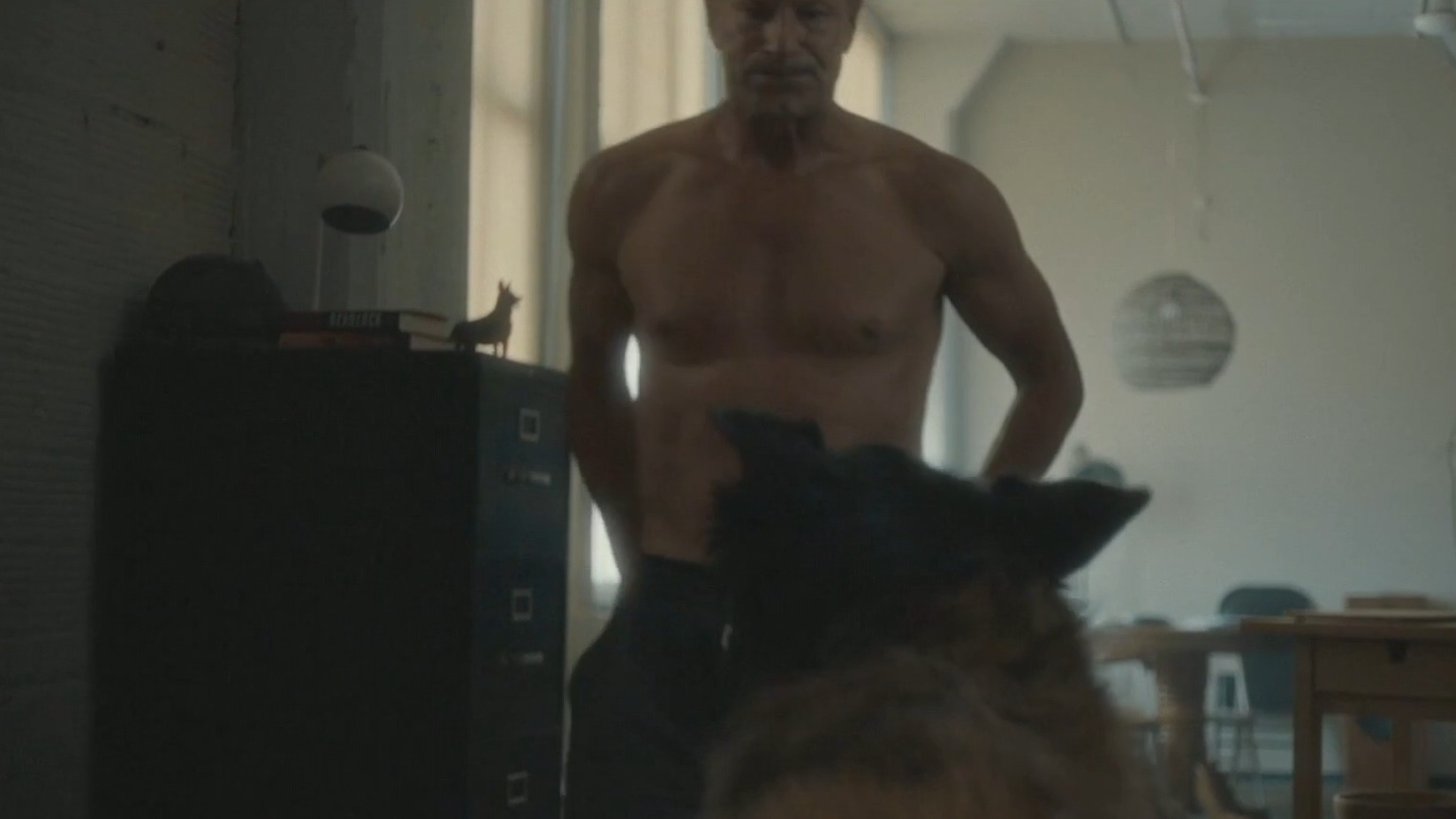 Aaron Eckhart in Muzzle (2023) Shirtless Shirtless 77929