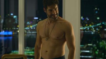 Tom Ellis in Players (2024) Shirtless Shirtless 78216