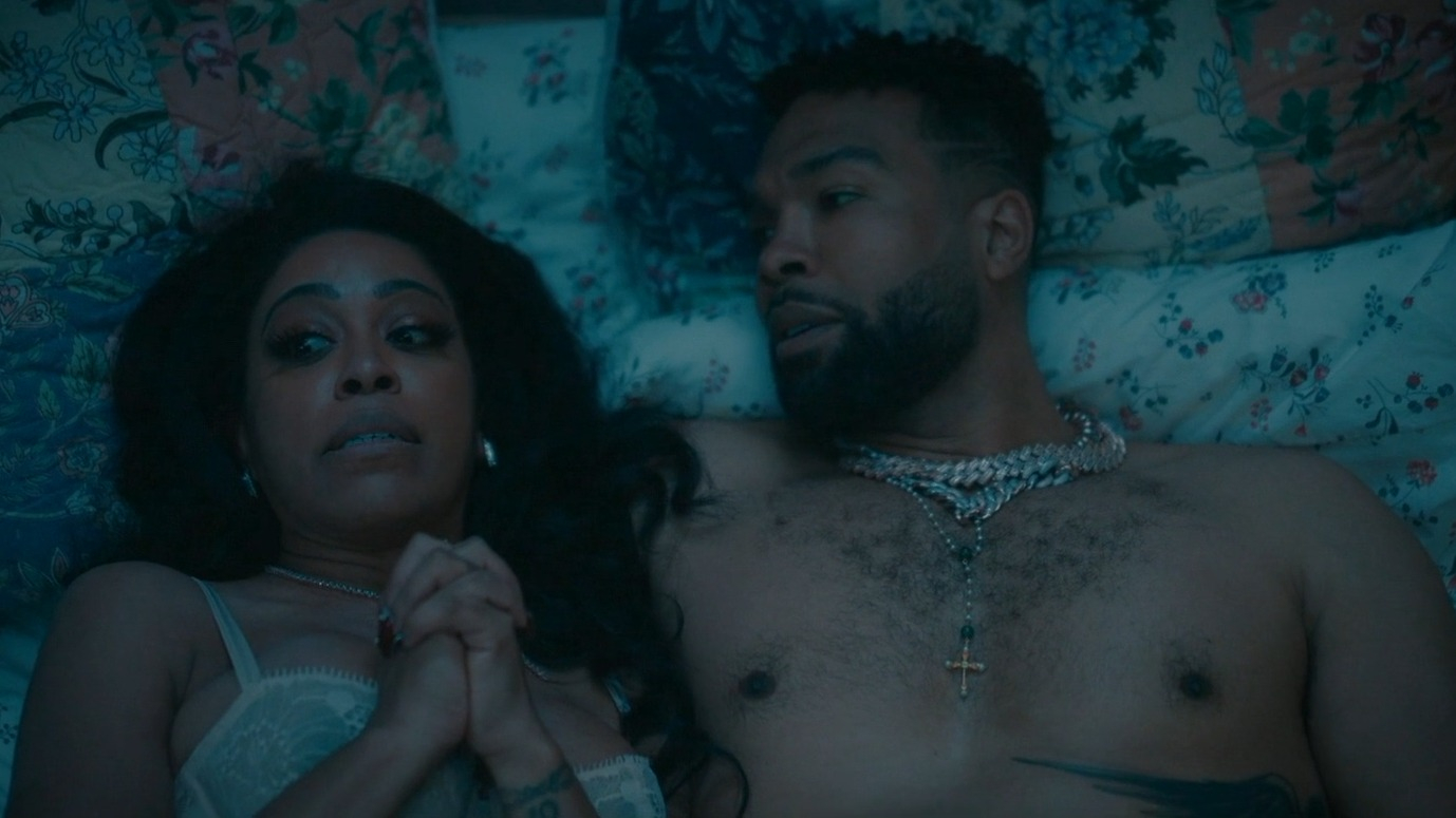 Sexiest Kinyumba Mutakabbir Scene in Diarra from Detroit. Shirtless, Straight. 78853