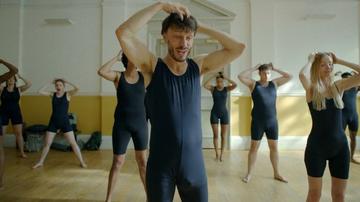 Sexiest Scenes of Donny Dunn from Baby Reindeer. Bulge, butt, gay. 78785