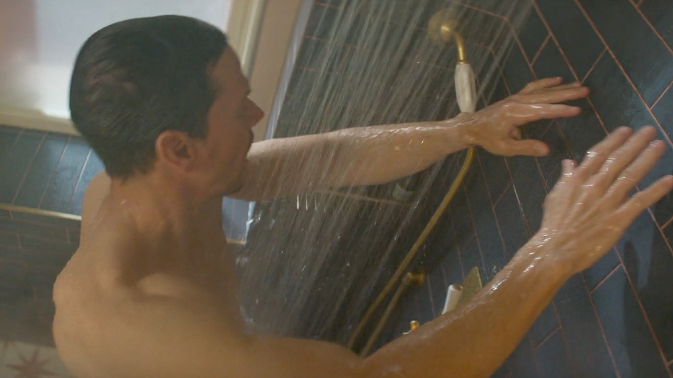 Sexiest Mark Wahlberg Scene in The Union. Shirtless, underwear. 79927
