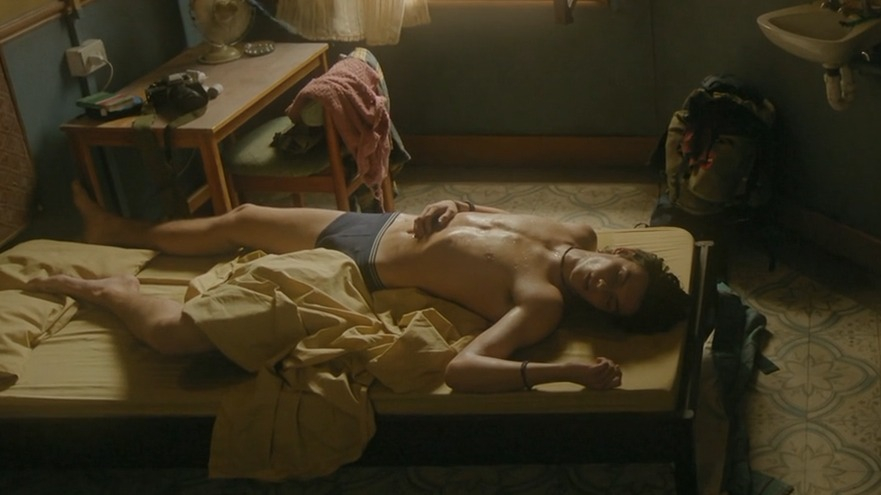 Sexiest Louis Partridge Scene in Disclaimer. Shirtless, Underwear, butt, straight. 80431