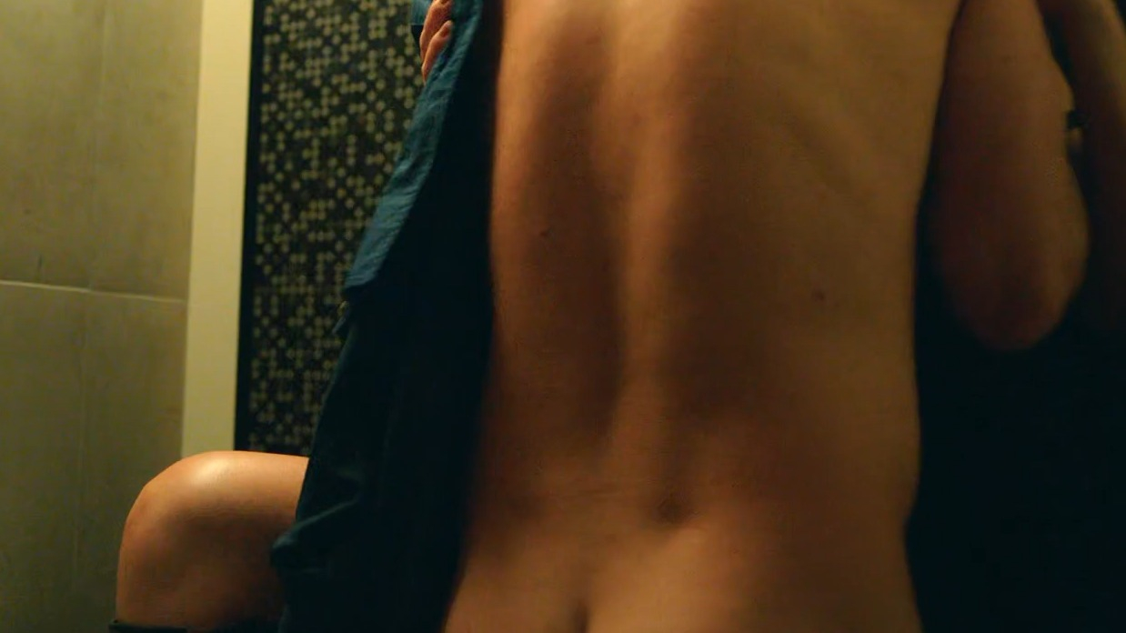 Nudes of Efrain from Sisters' Feud. Butt, Shirtless, Straight. 80586