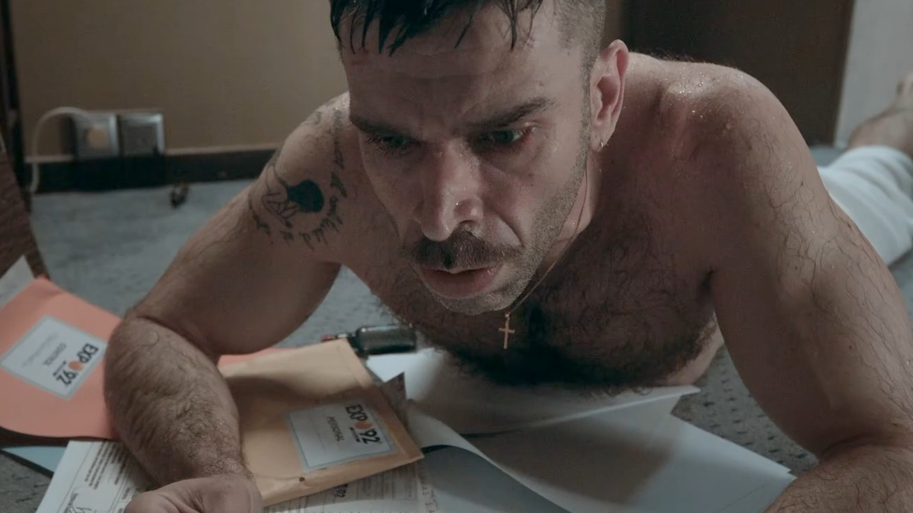 1992's Sexiest Scenes with Fernando Valdivielso. Shirtless, underwear. 80748