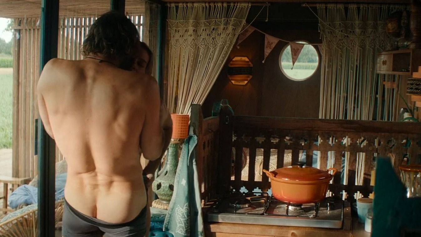 Pieter Embrechts Nude in The Balloonist. Butt, Shirtless, Straight, sexy. 82528