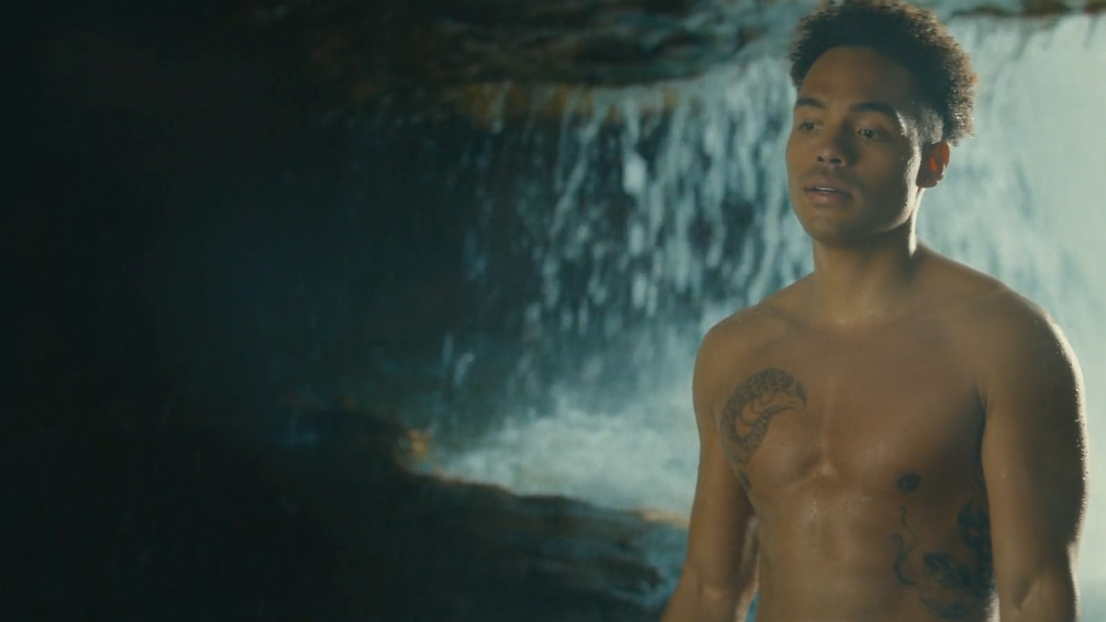 Sexiest Scenes of Lion from Our Fault. Shirtless, Straight. 82595
