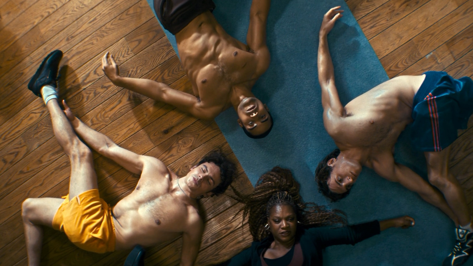 Sexiest Scenes of Adel Kachermi from Culte - 2Be3. Shirtless, bathing suit, bulge. 82643