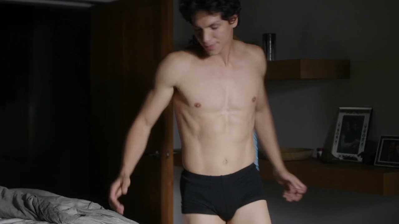 Sexiest Isaac Hernández Scene in Dreams. Sexy, Shirtless, Bulge, Underwear, butt, straight. 84037