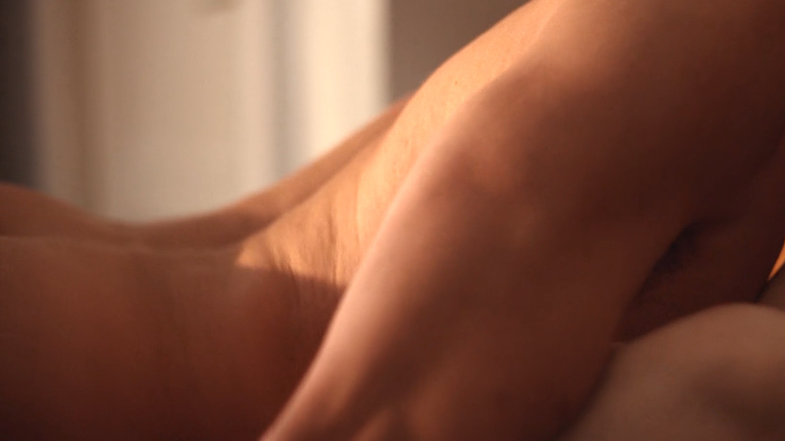Paco León Nude as Antonio, ingeniero. Butt, Shirtless, Straight, sexy. 83042