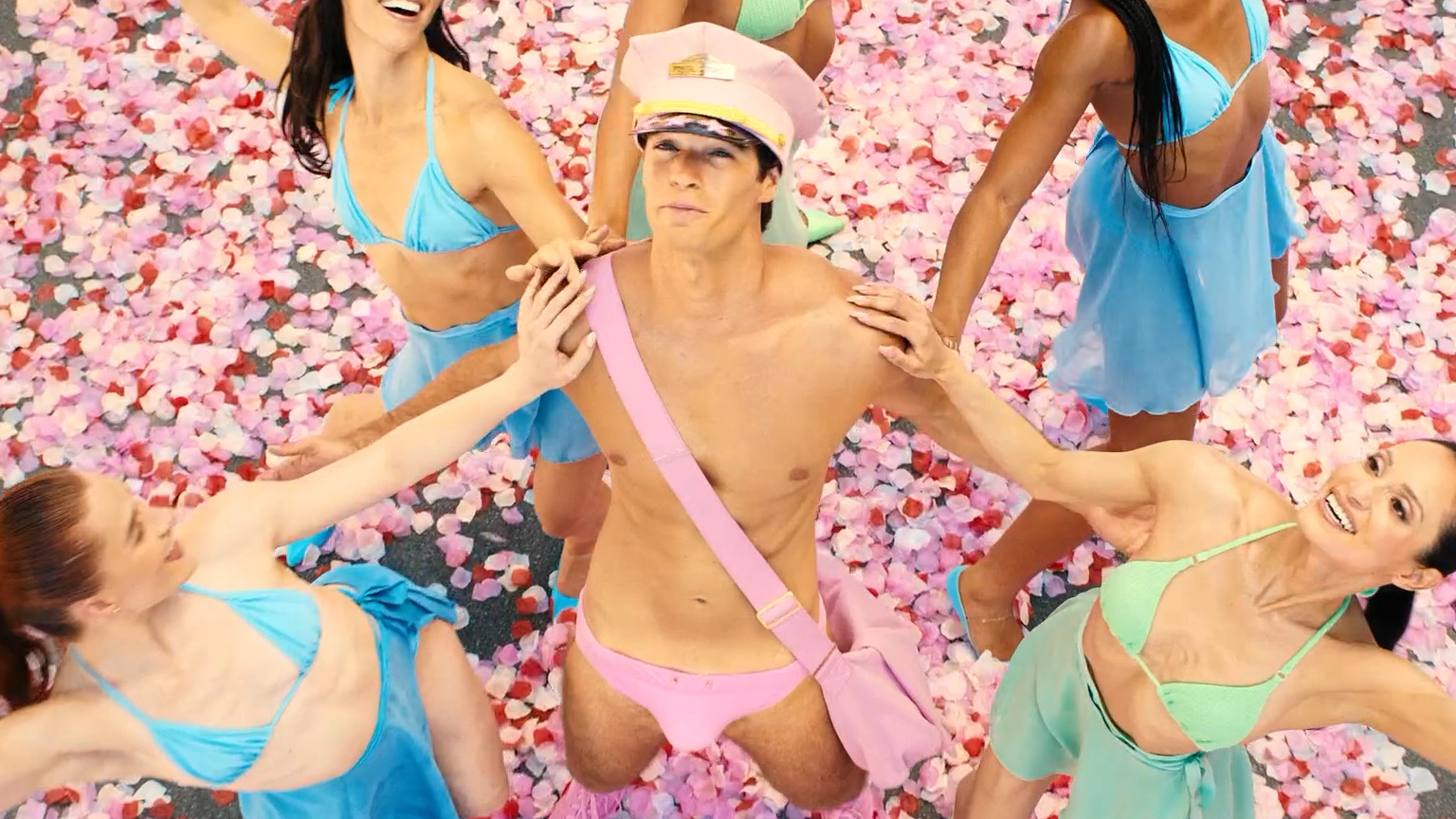 Hottest Joe 2 Scenes. Bulge, Shirtless. 83403