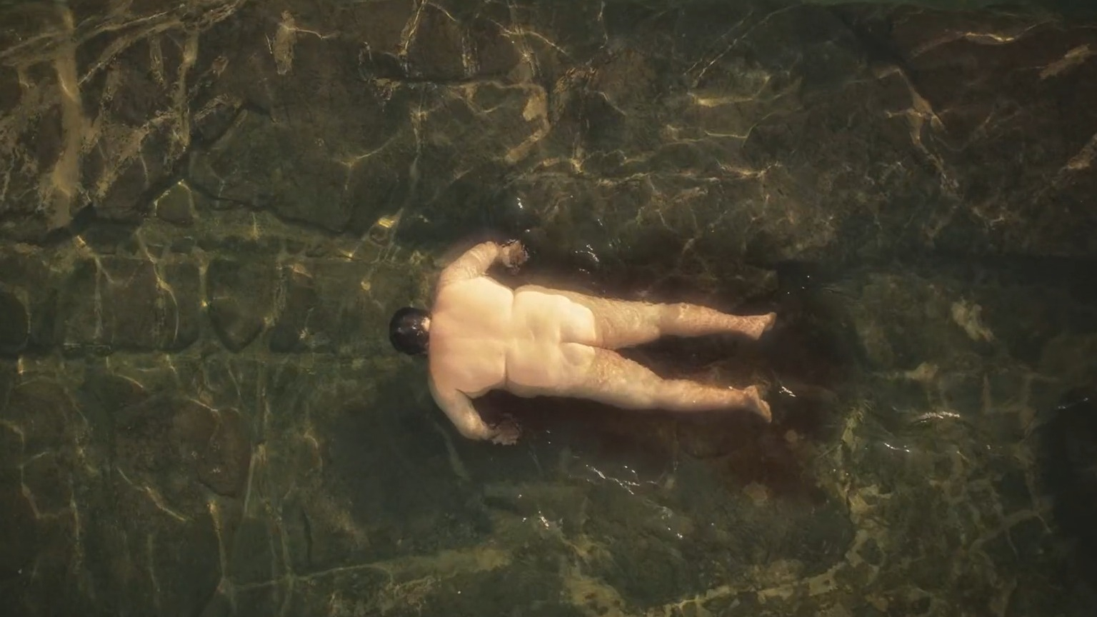 Fábio de Luca Naked in Madam Beja. Butt, shirtless, straight. 83185