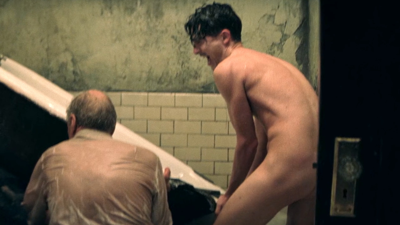 Timothée Chalamet Nude as Marty Mauser. Butt, Shirtless, straight. 83240