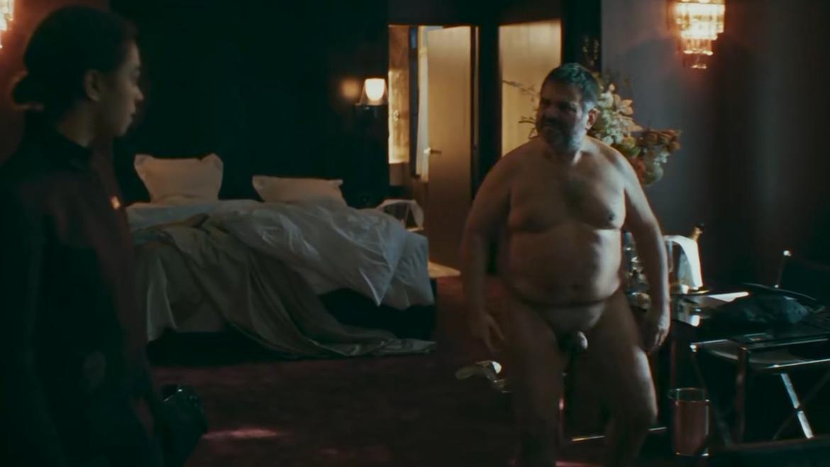 Nudes of Escort Client from Privileges. Butt, Penis, Shirtless, Balls. 83658