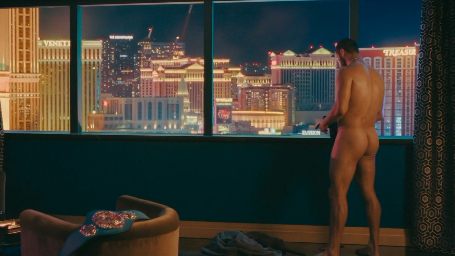Howard Charles Nude as Maduka 'Duke' Kilroy. Butt, Shirtless, Underwear, Bulge. 84236