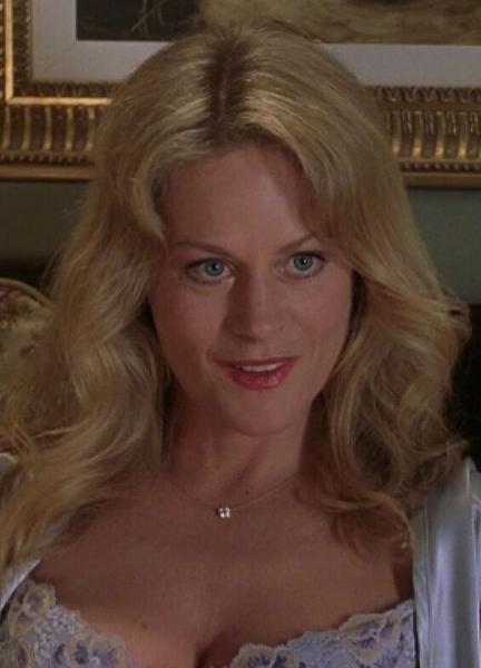 Beverly D'Angelo Nude Photos 217029