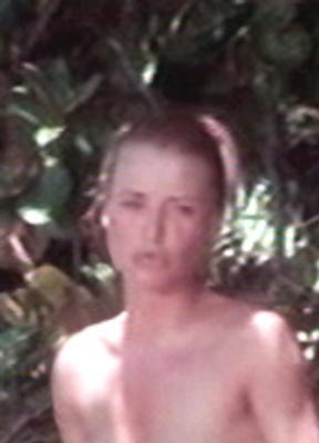 Amanda Donohoe Bikini Breasts 230139