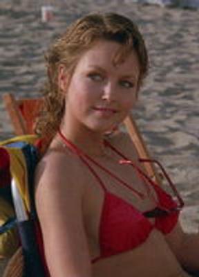 Deborah Foreman Bikini Breasts 220689