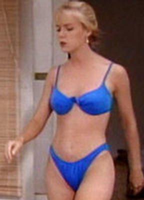 Jennie Garth Bikini Sexy 226338
