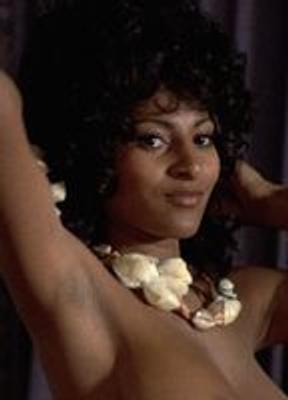 Pam Grier Bikini Breasts 217161
