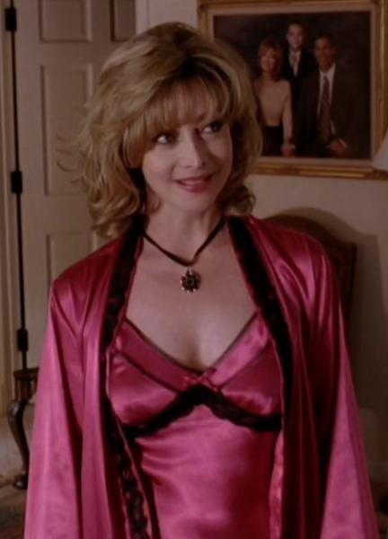Sharon Lawrence Nude Photos 279833