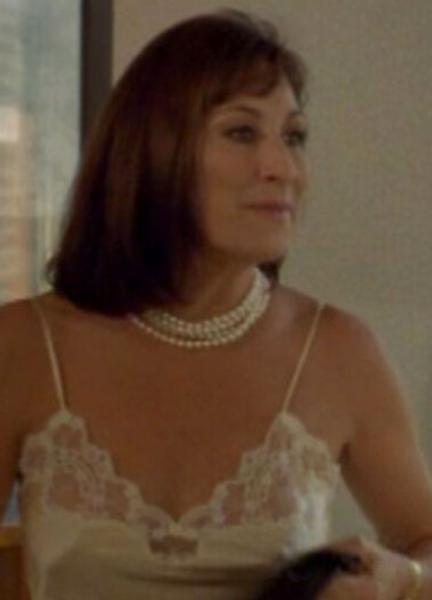 Anjelica Huston Nude Photos 230421