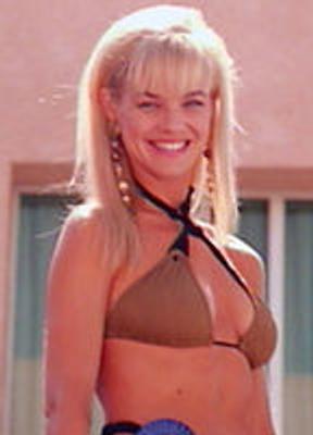 Julie McCullough Childhood Star Bikini Breasts 220707