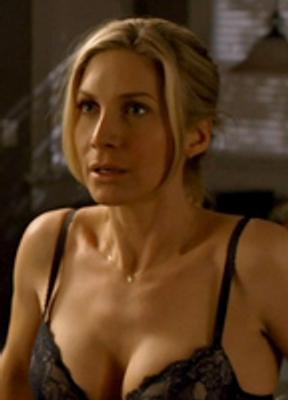 Elizabeth Mitchell Bikini Breasts 220293