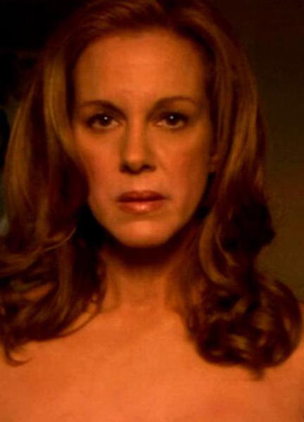 Elizabeth Perkins Nude Photos 225969