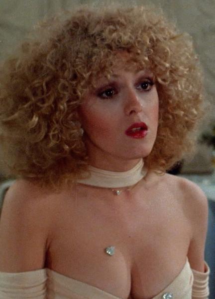 Sexy Bernadette Peters 225600