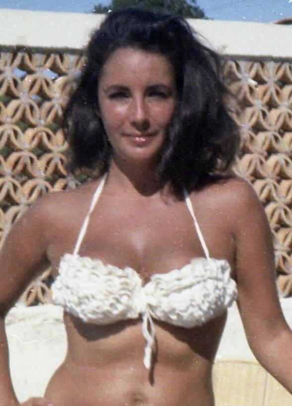 Elizabeth Taylor Nude Photos 291001