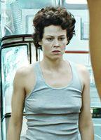 Sigourney Weaver Breasts Bush 292850
