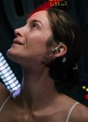 Carrie-Anne Moss Bikini Breasts 225591