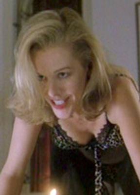 Penelope Ann Miller Bikini Breasts 228798
