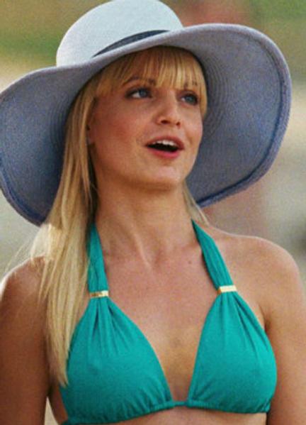 Mena Suvari Nude Photos 290513