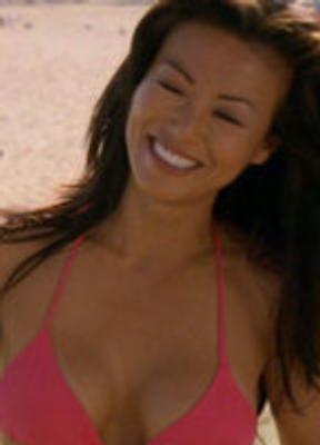 Sung Hi Lee Bikini Breasts 229704