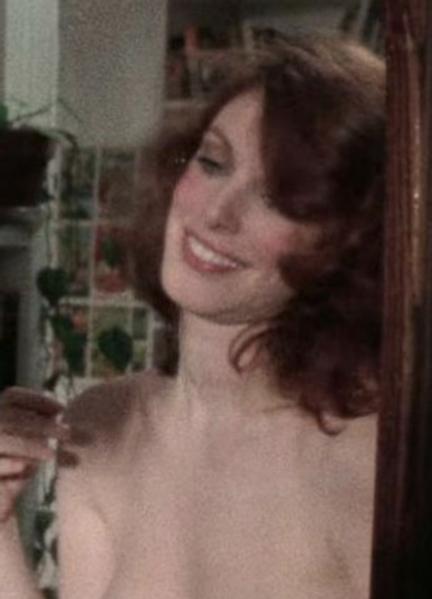 Gwen Welles Nude Photos 289361