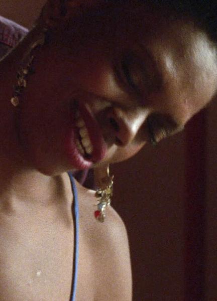 Gloria Lynne-Henry Nude Scenes 4267