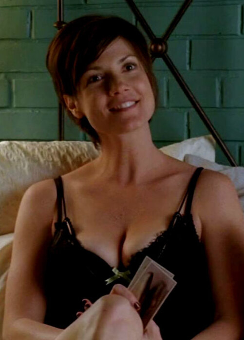 Zoe McLellan