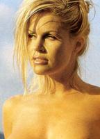 Neriah Davis Bikini Breasts 5347