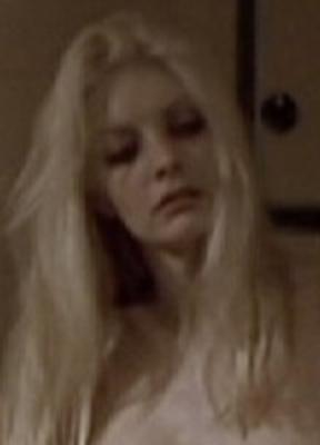 Amber Rules Breasts Bush 279875
