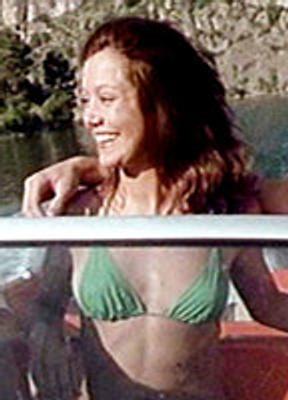 Beatriz Rossat Bikini Breasts 246381