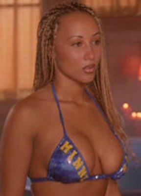 Sharqui Sanders Bikini Breasts 247629