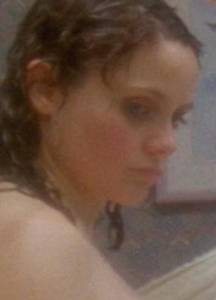 Dee Hennigan Nude 253932