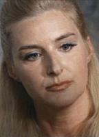 Caroline Blakiston Breasts 23635