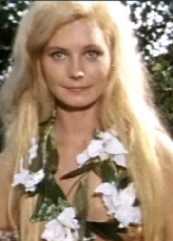 Catherine Schell Nude 230904