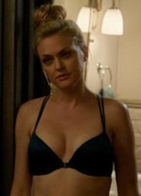 Elaine Hendrix Breasts Lesbian 231888