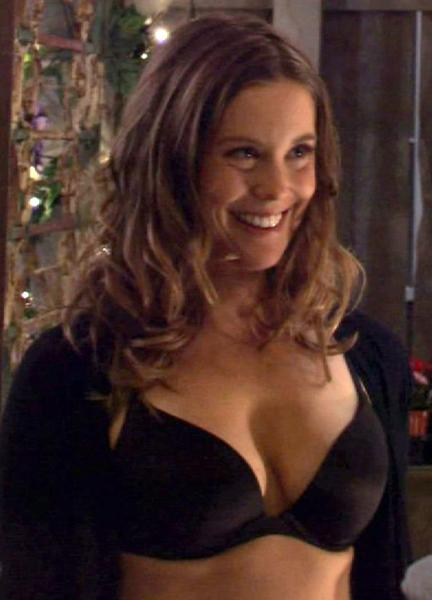 Ashley Williams Hot Scenes 227094